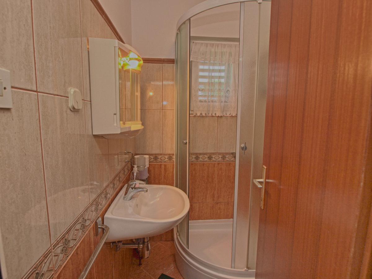 Rooms Milan 1370 Ровинь Экстерьер фото