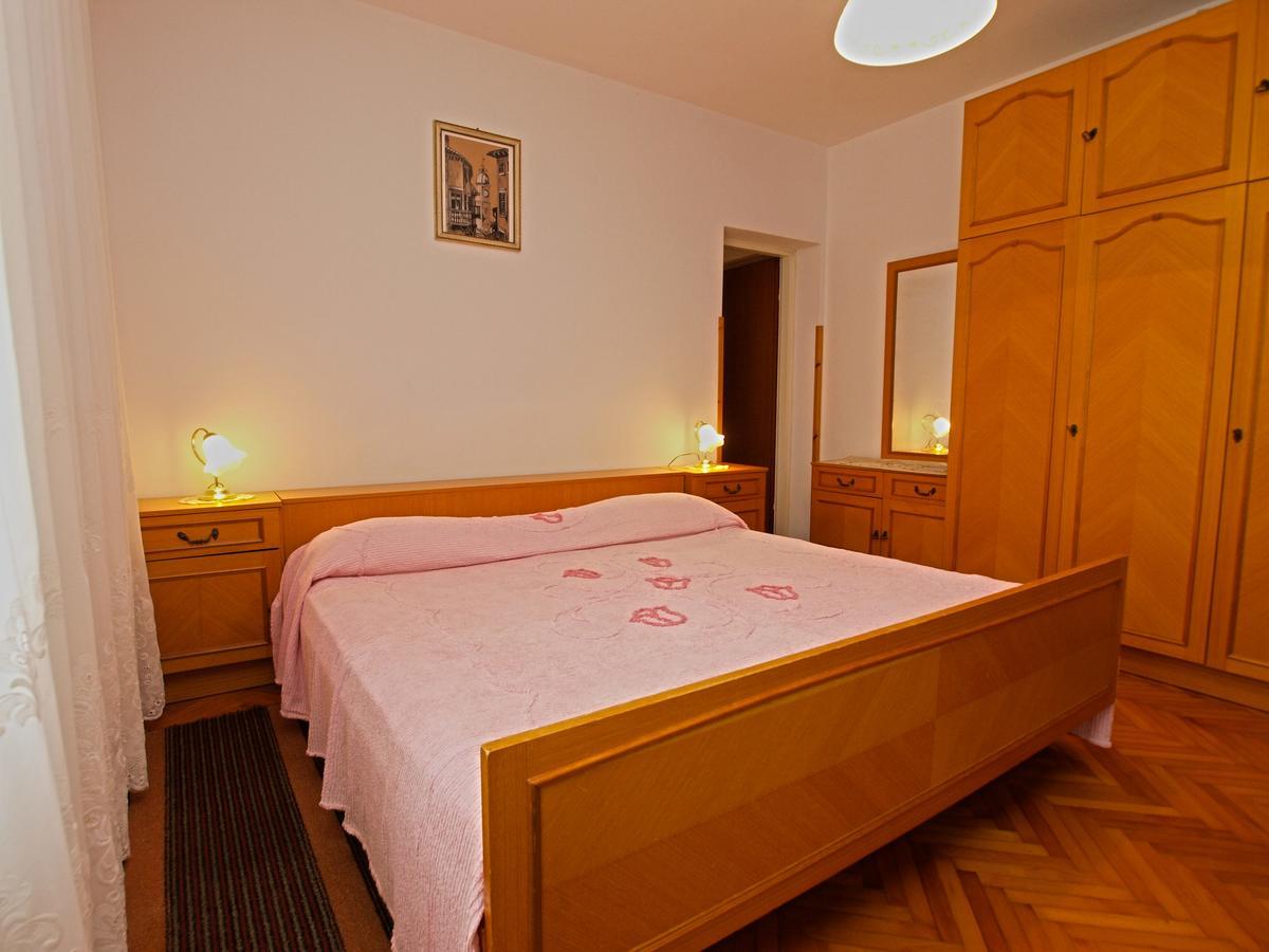 Rooms Milan 1370 Ровинь Экстерьер фото